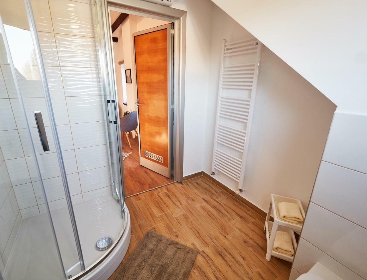 Eva Rooms & Studio Apartment Karlovac Exteriér fotografie